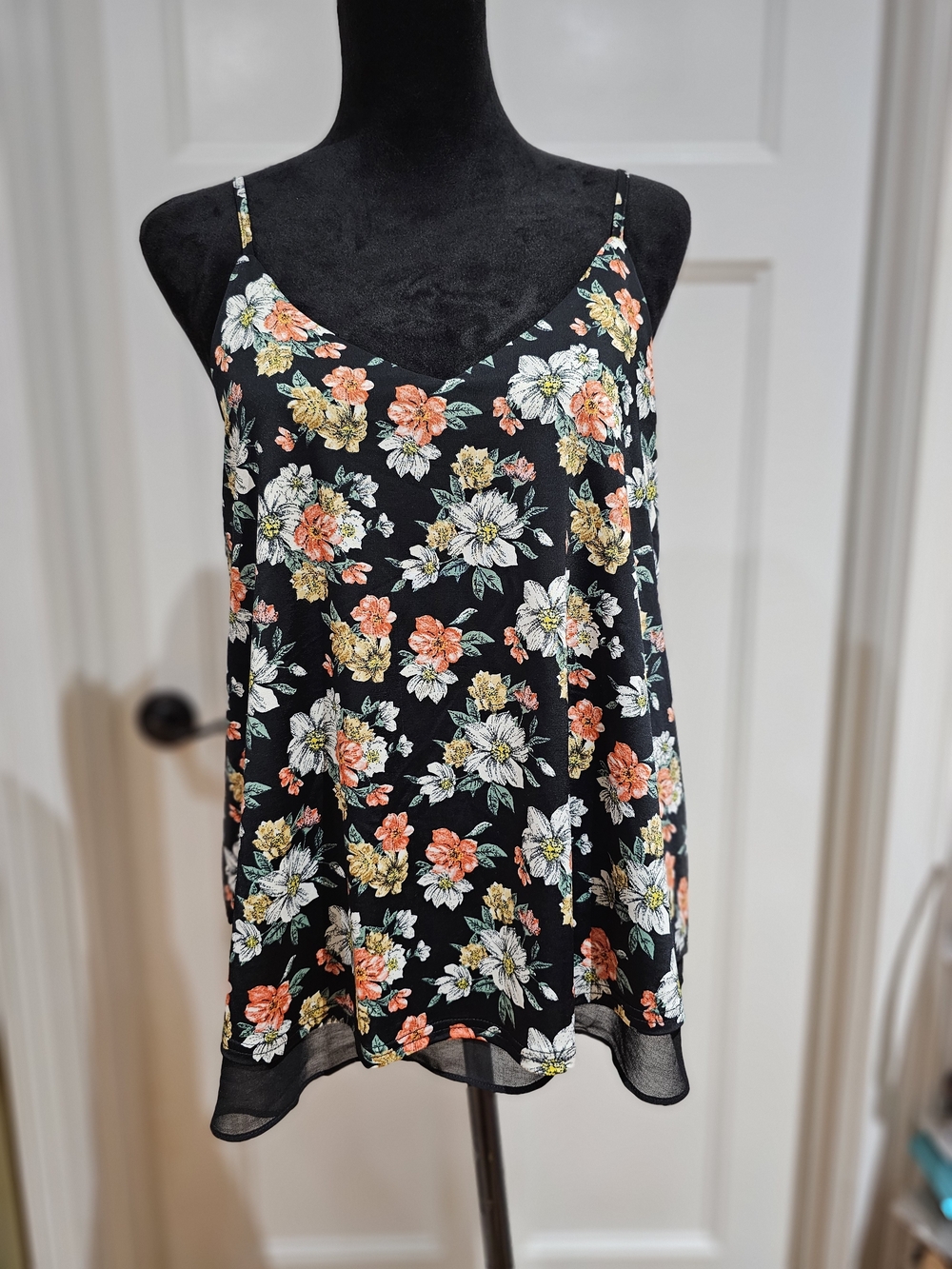 Black Floral V-Neck Spaghetti Strap Camisole with Coral & White Flowers